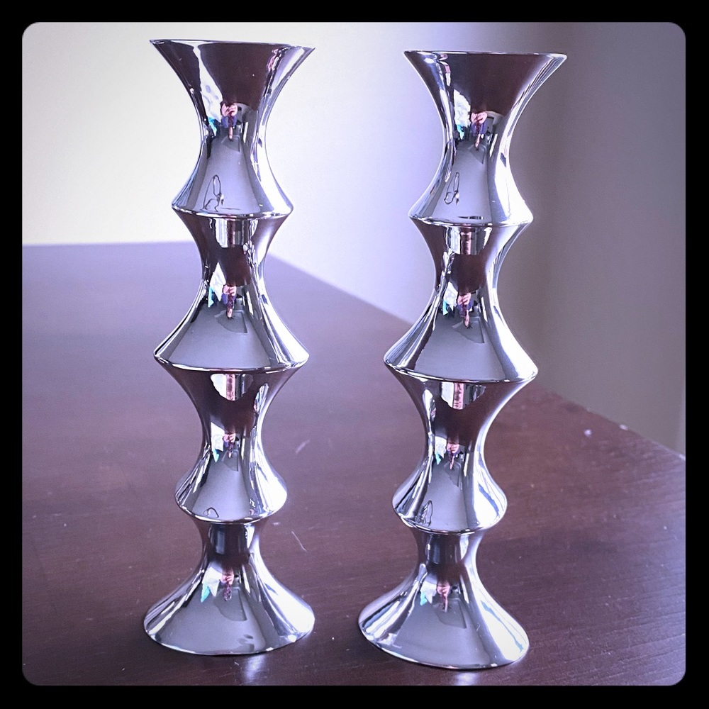 Nambe salt and pepper shakers, brand new!